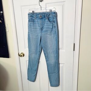 ✧･ﾟaeo curvy light wash jeggings